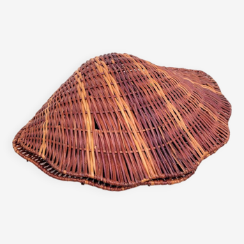Rattan shell basket