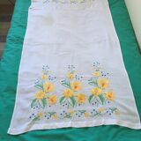 Nappe vintage brodée