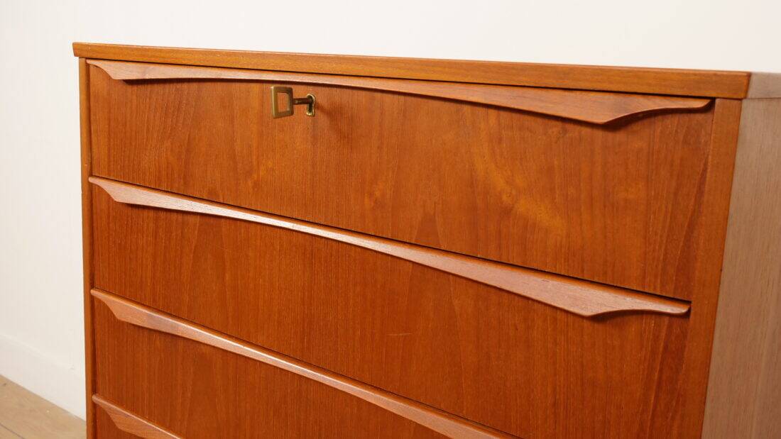 Vintage Danish chest of drawers | Teak | 6 drawers | 106 cm