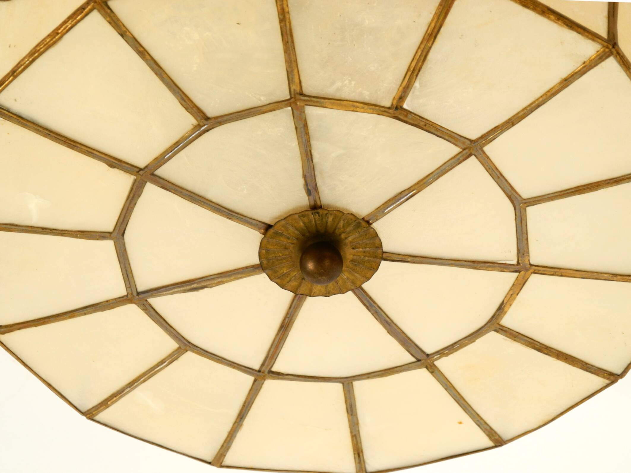 Beautiful round Mid-Century Modern ceiling or wall lamp made of Capiz