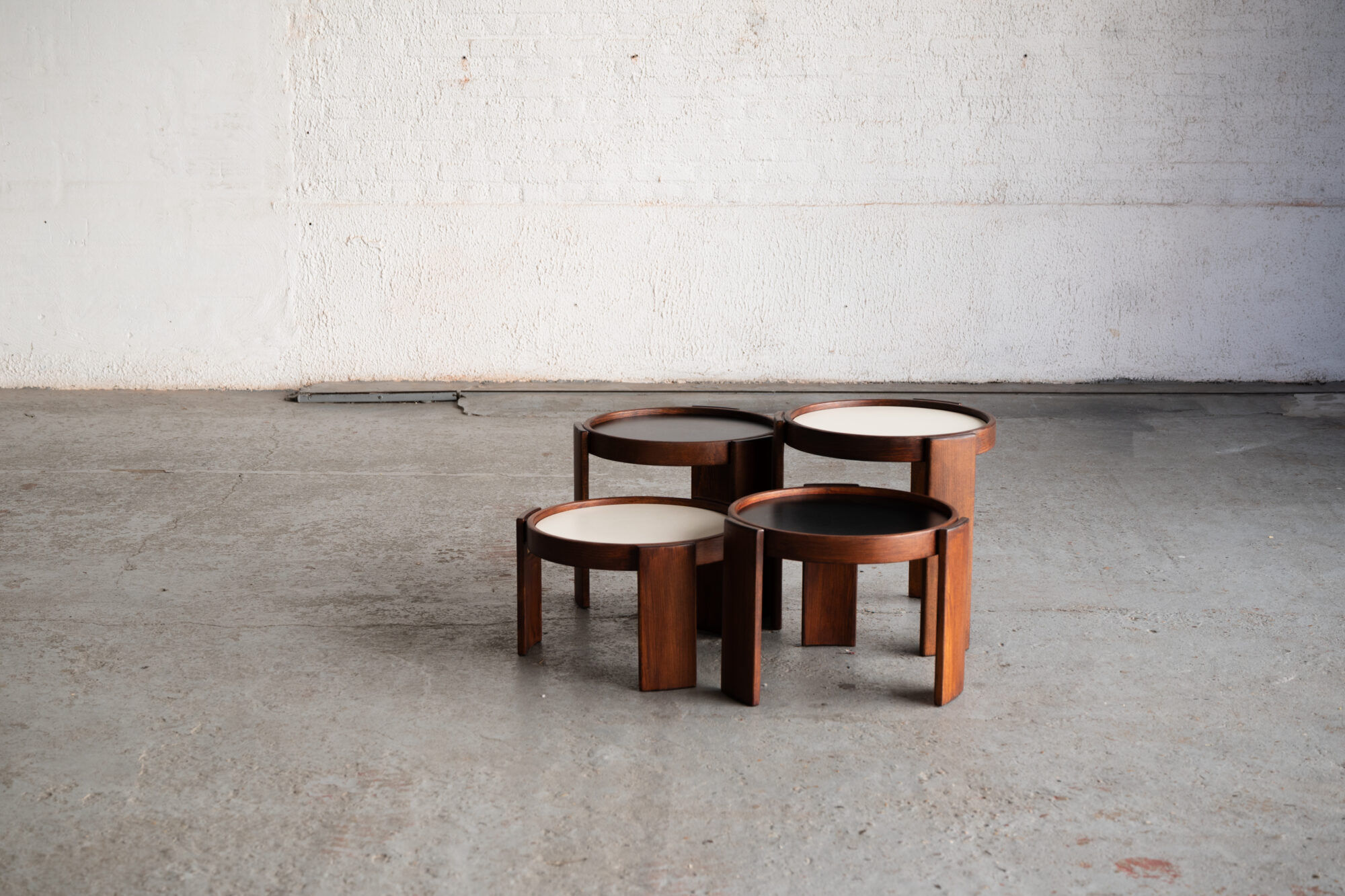 Set of 4 nesting tables by Gianfranco Frattini.