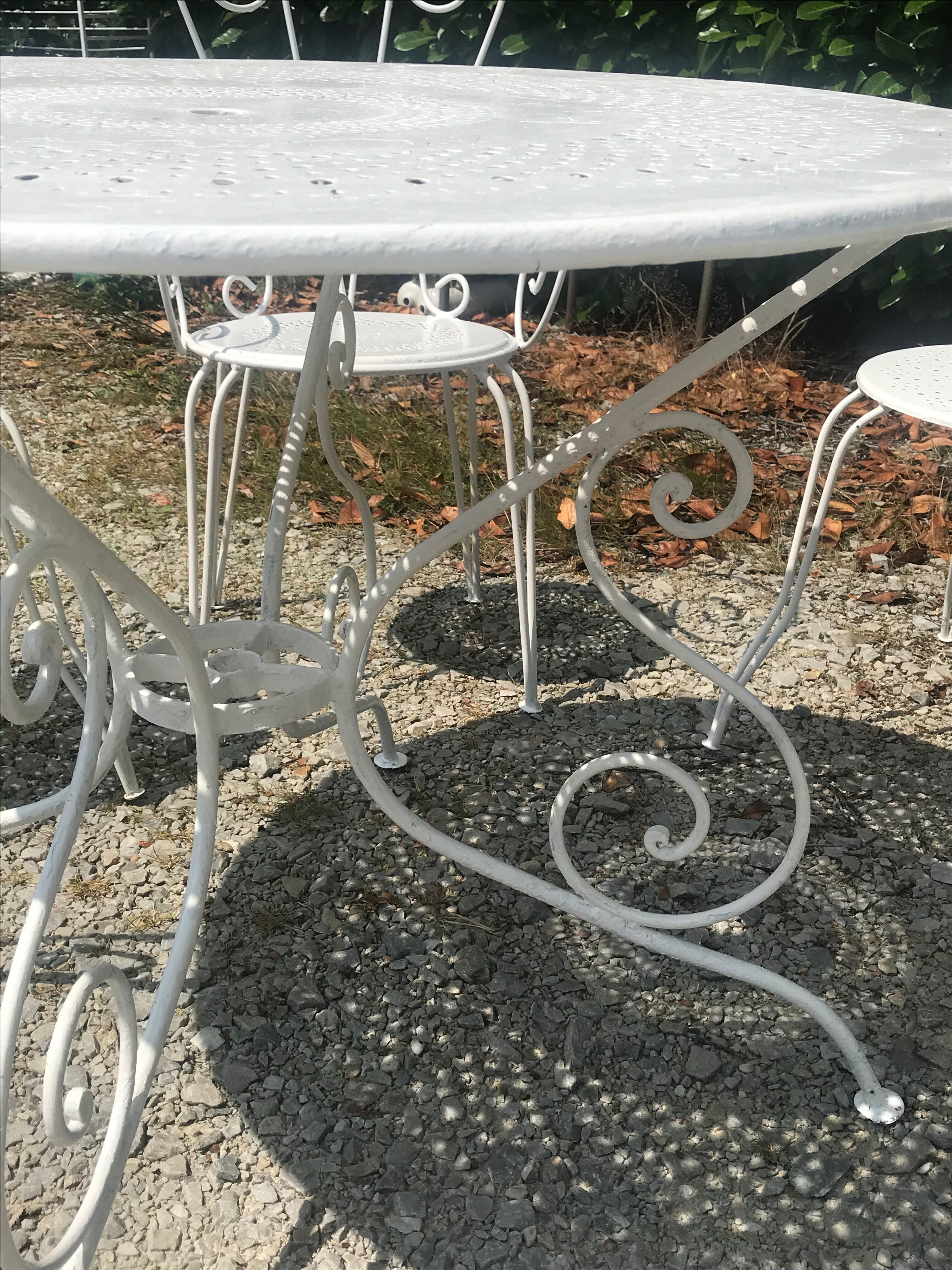 Salon de jardin en fer forgé