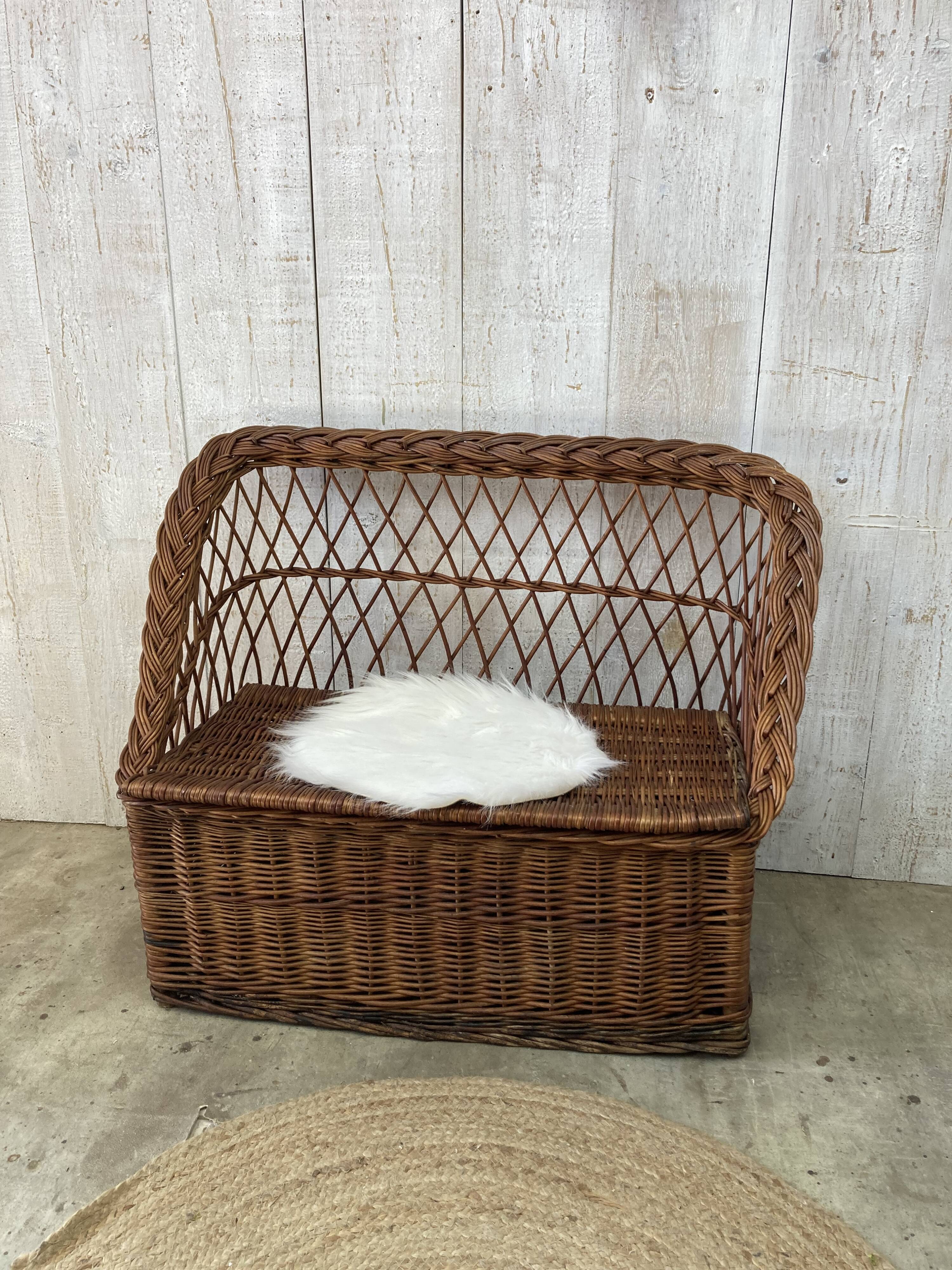 Coffre/banc en osier vintage