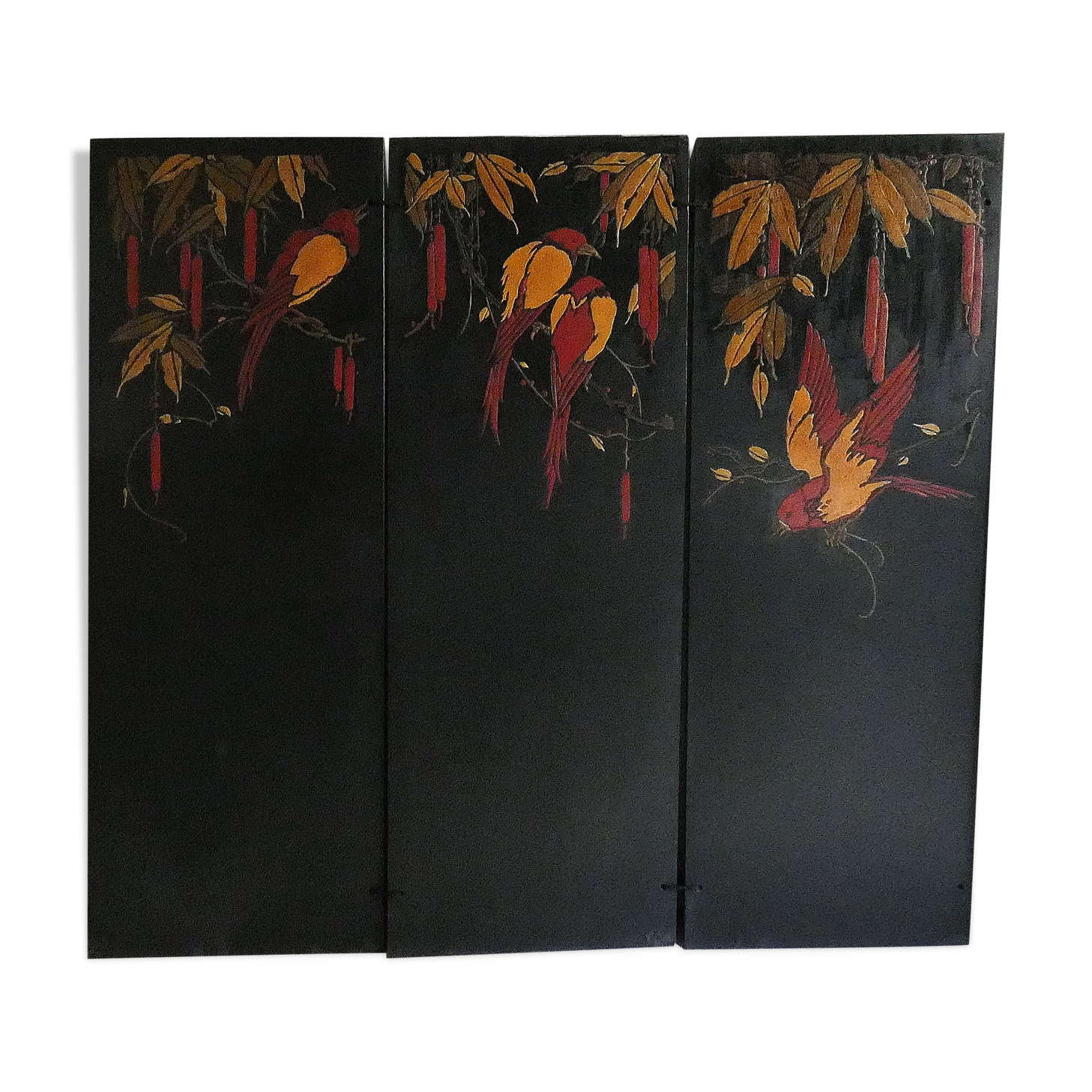 Art Deco lacquer screen with polychrome decoration of fishing martins circa 1930