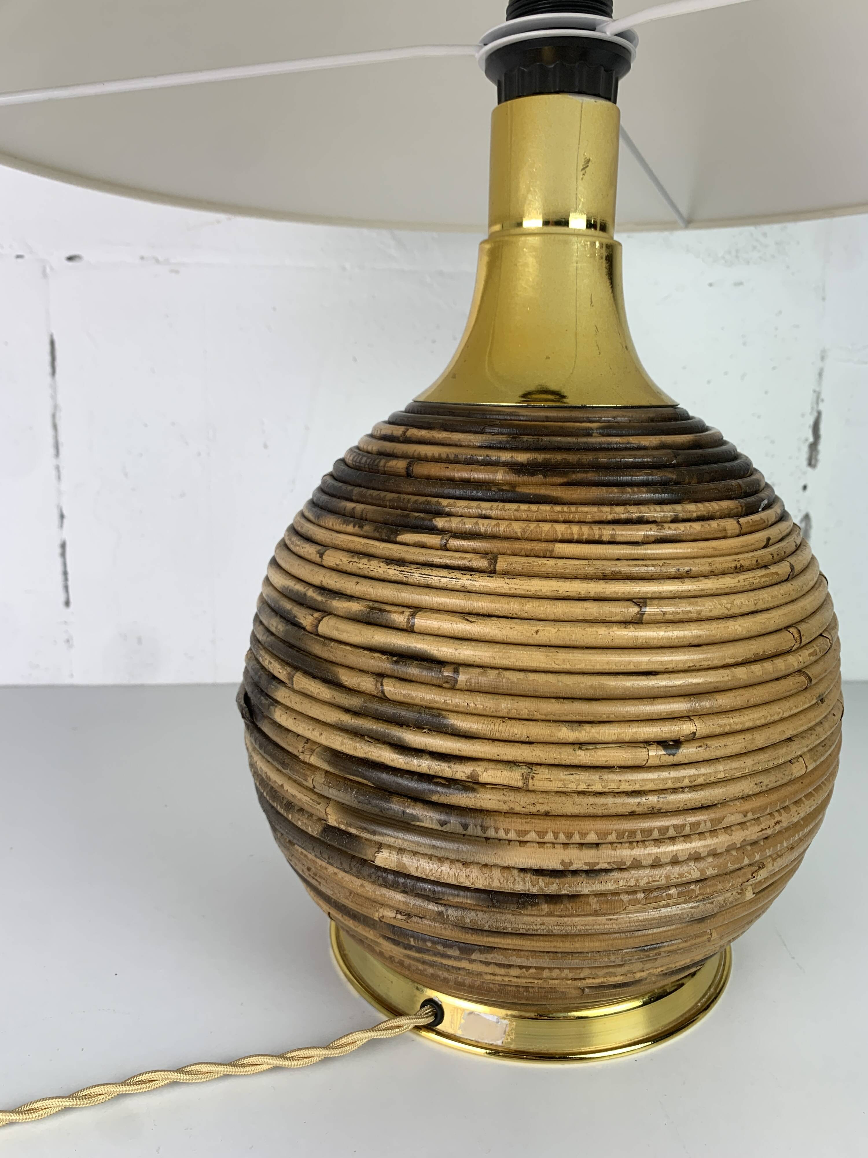 Large midcentury pencil reed rattan bamboo and brass table lamp Italy 1970s