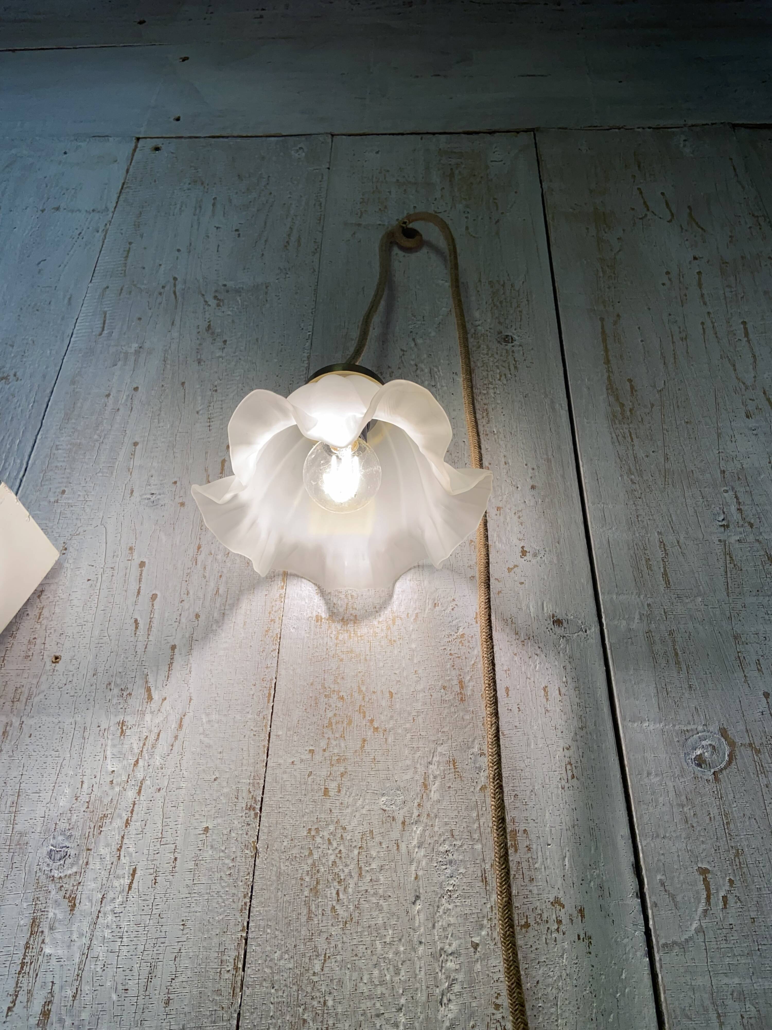 Vintage tulip stroller