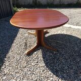 Batman table with extension