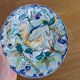 Assiette oiseau antique du XIXe siècle en barbotine de Wasmuël