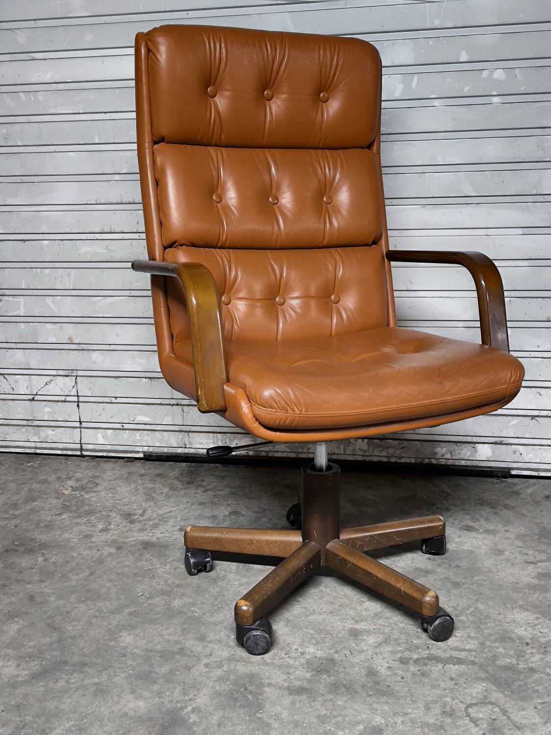 Vintage Knoll armchair
