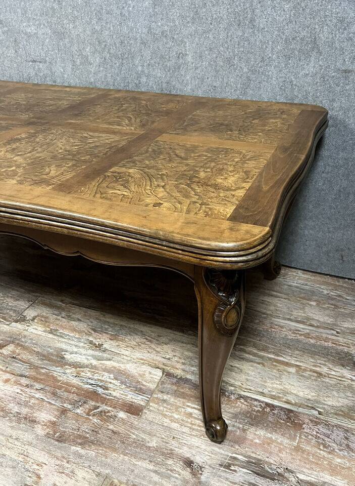 Louis XV style Provencal table in walnut and burl circa 1950 / open 308 cm