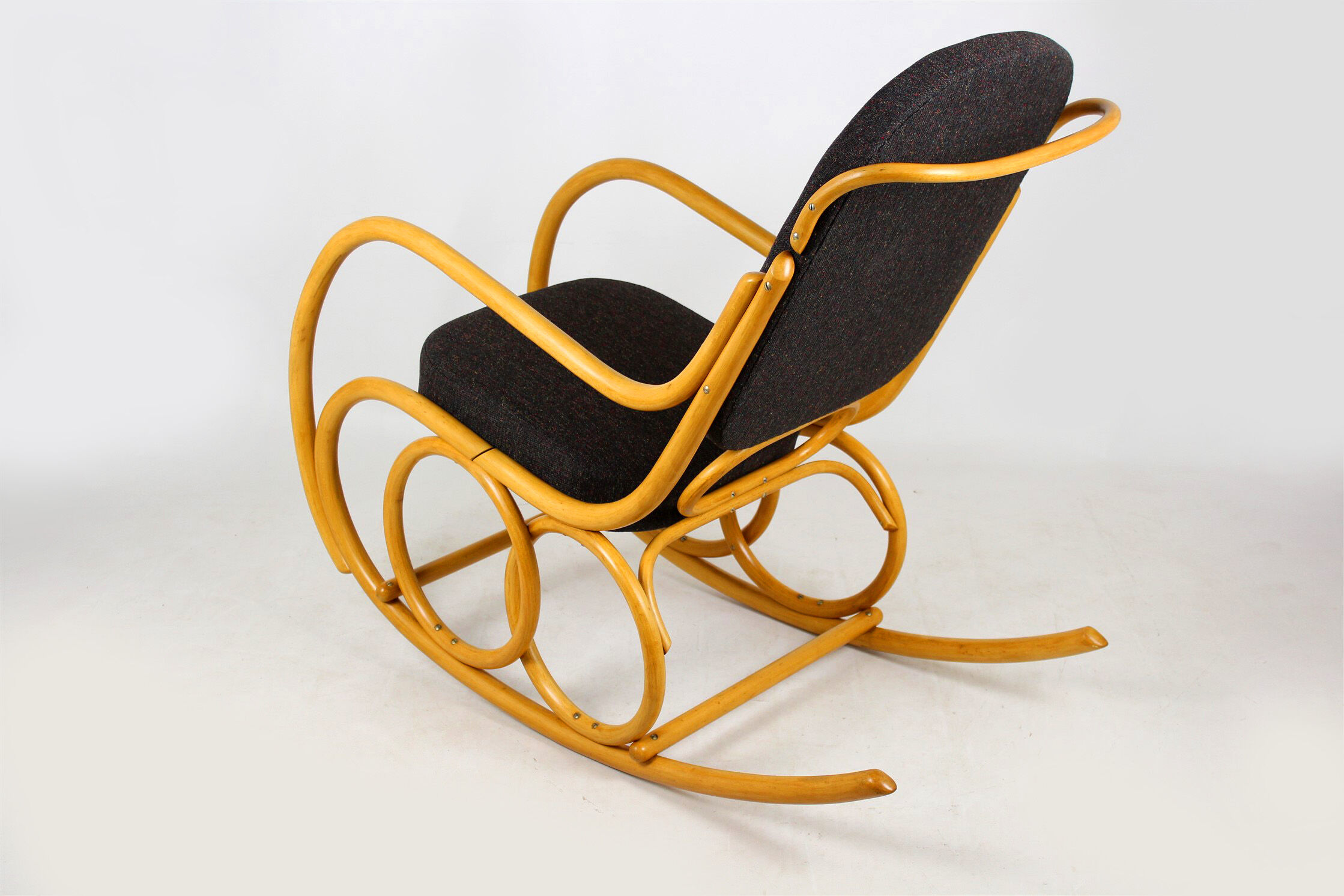 Mid-century beech bentwood rocking chair from ton, 1960s