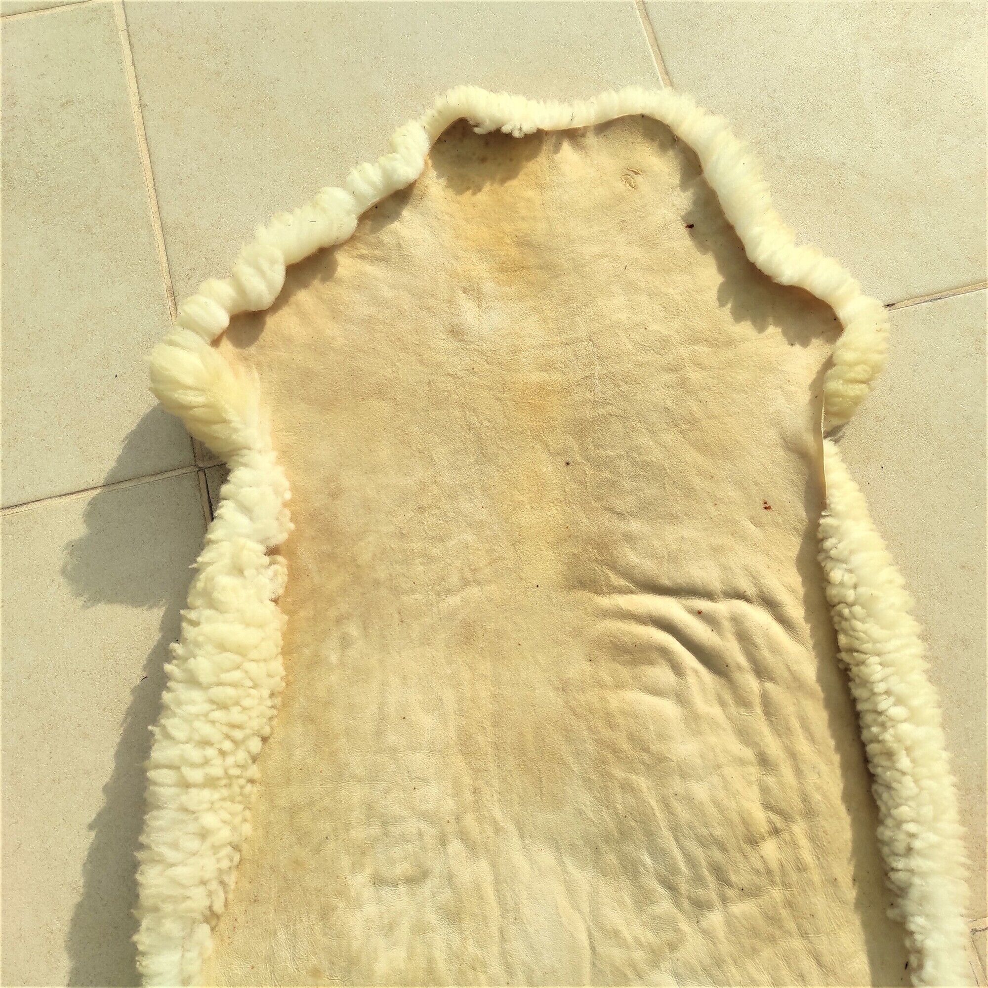 Carpet in Nature Skin Long-haired Sheepskin 132 cm x 80 cm x 9 cm thick