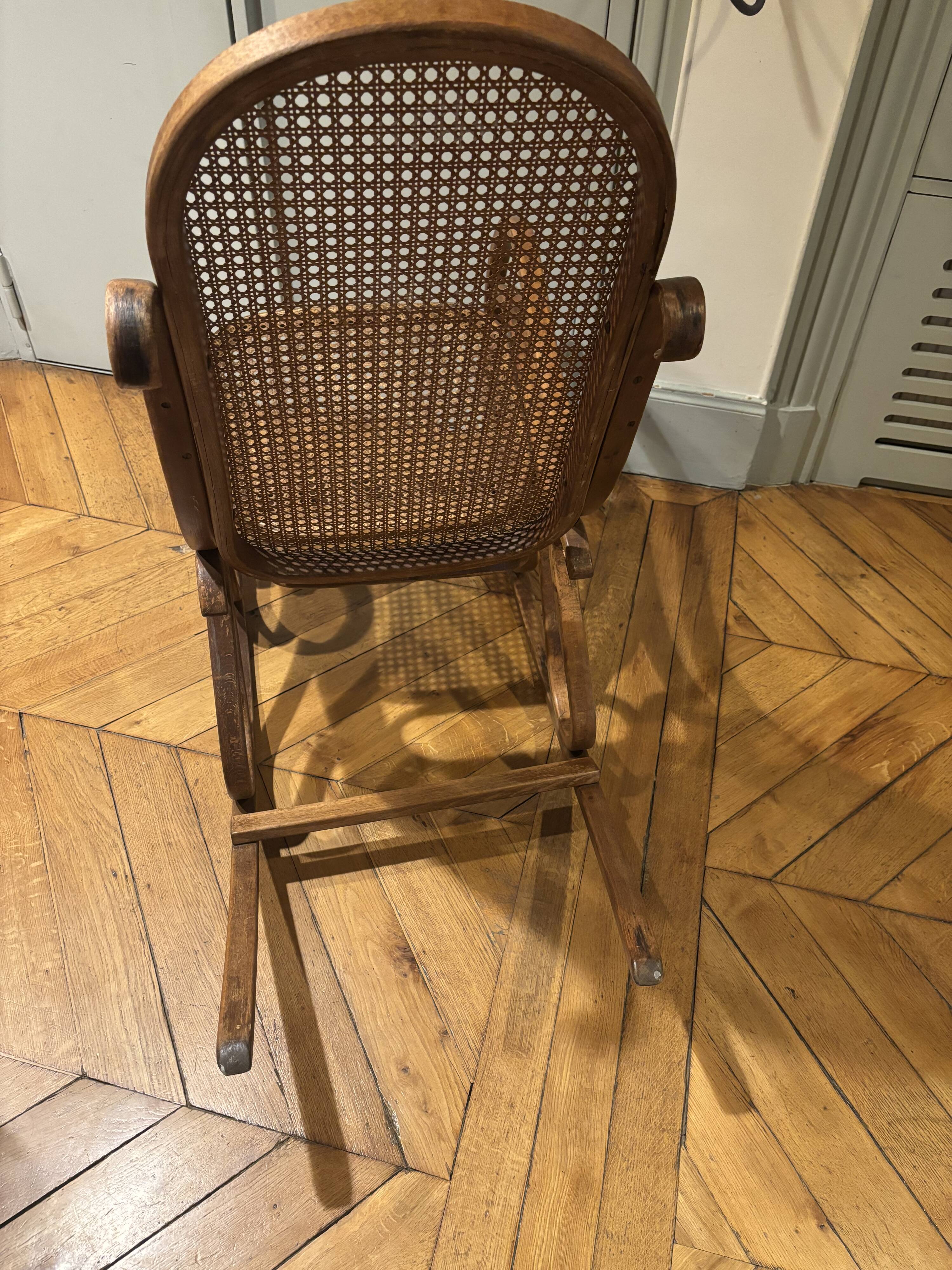 Rocking Chair - Fauteuil à bascule