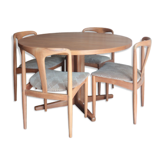 Ensemble salle à manger table Mobelfabrik et chaises "Juliane" par Johannes Andersen, année 60