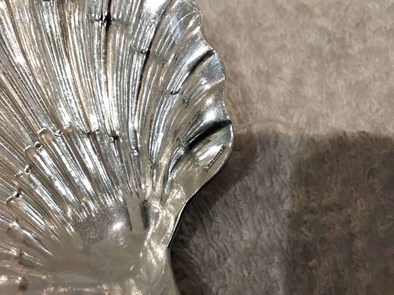 Silver-plated strawberry serving spoon, goldsmith Ercuis, laurels LXVI