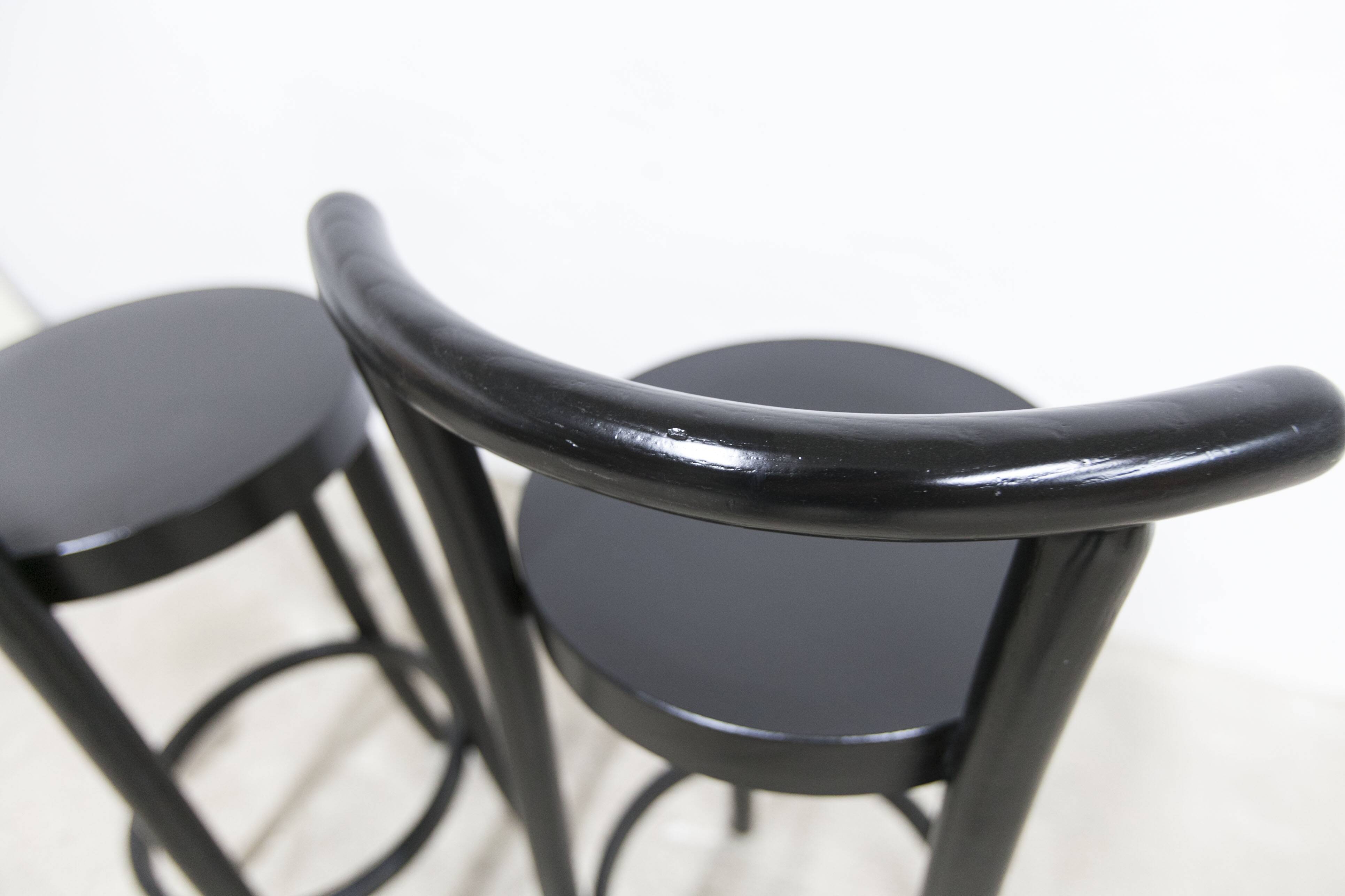 Pair of Baumann high stools, Dialog model, 79 cm