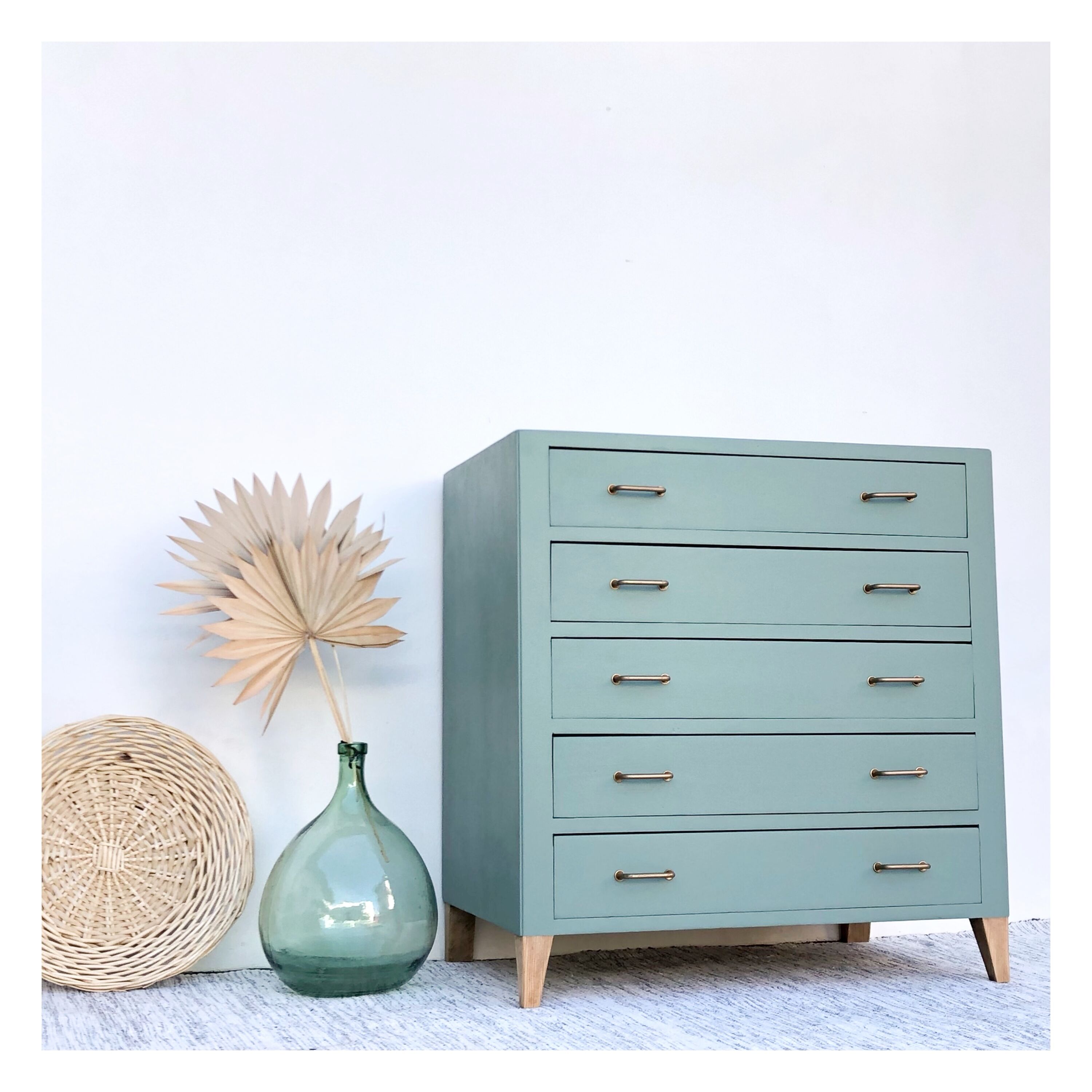 Commode vintage rénovée