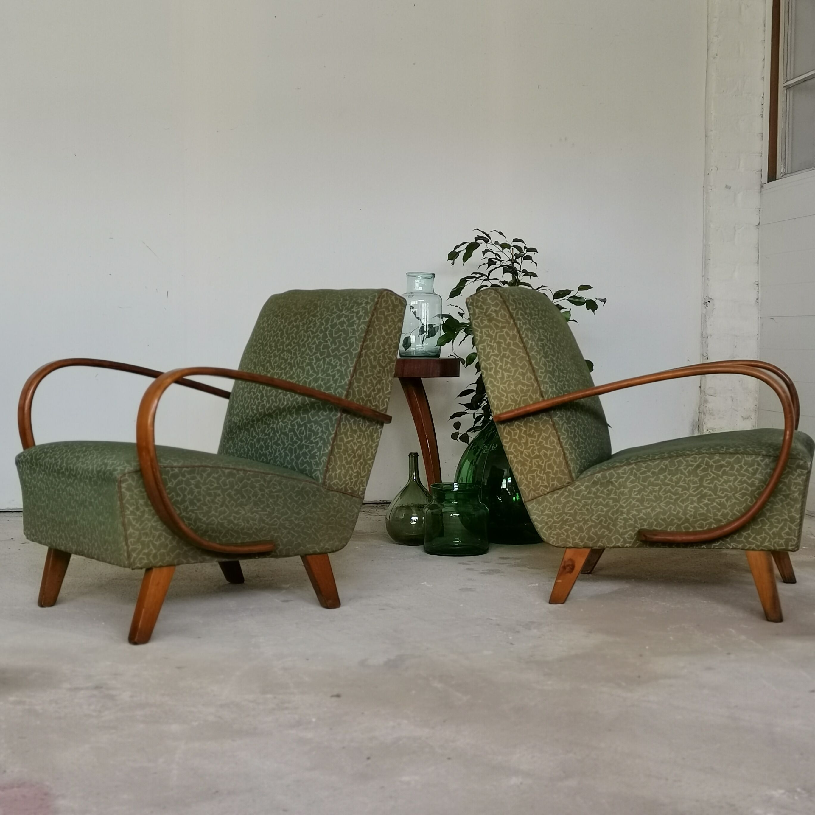 Pair of armchairs H72 by Jindrich Halabala for Ton - Thonet