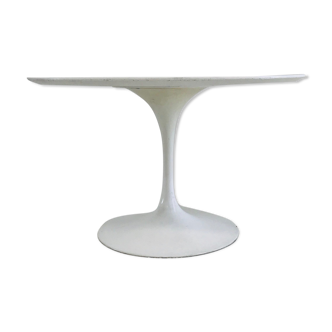 Table par Eero Saarinen pour Knoll