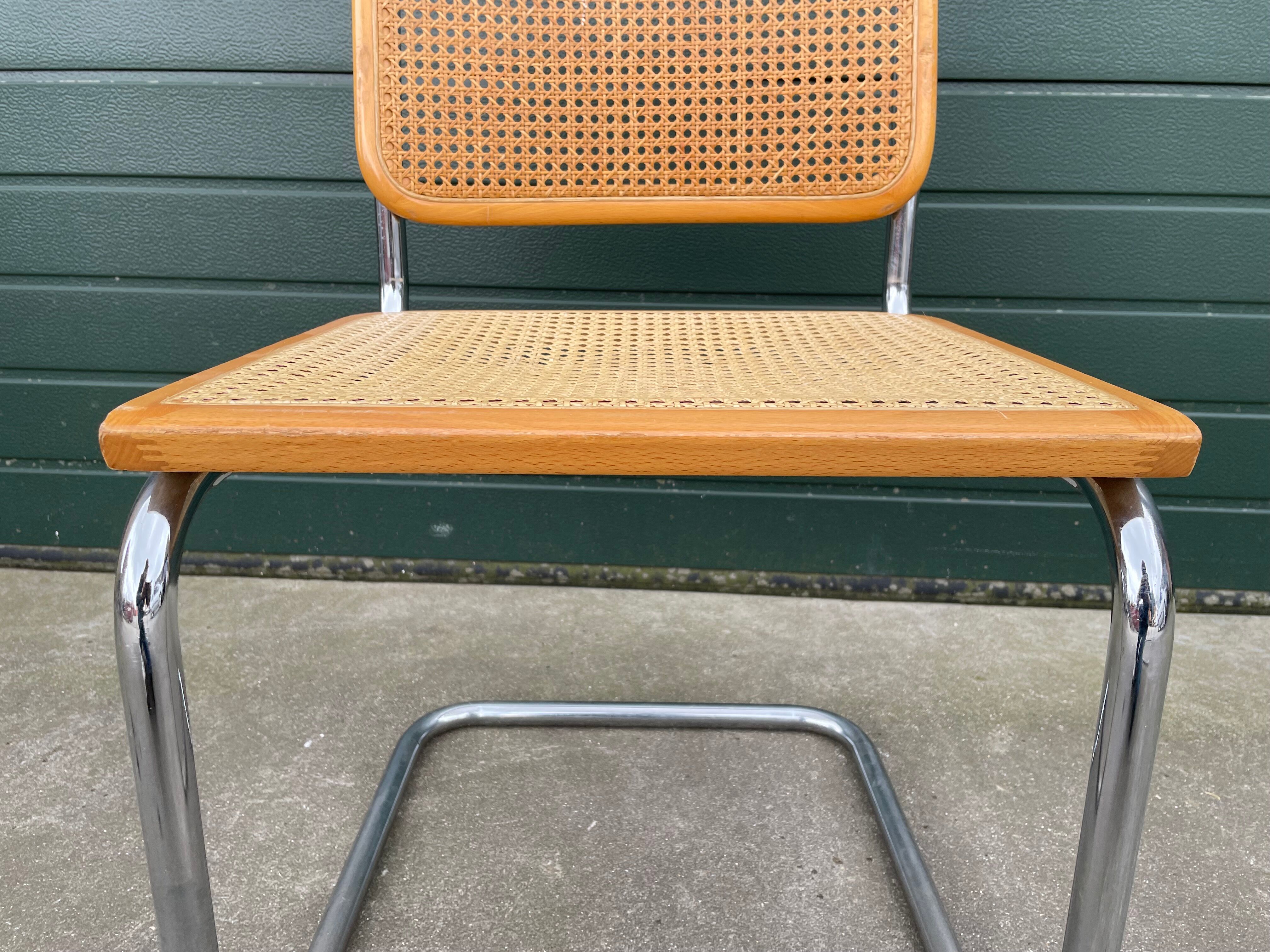 Lot de 4 chaises Cesca modèle b32 en chrome fabriqué en italie par Marcel Breuer