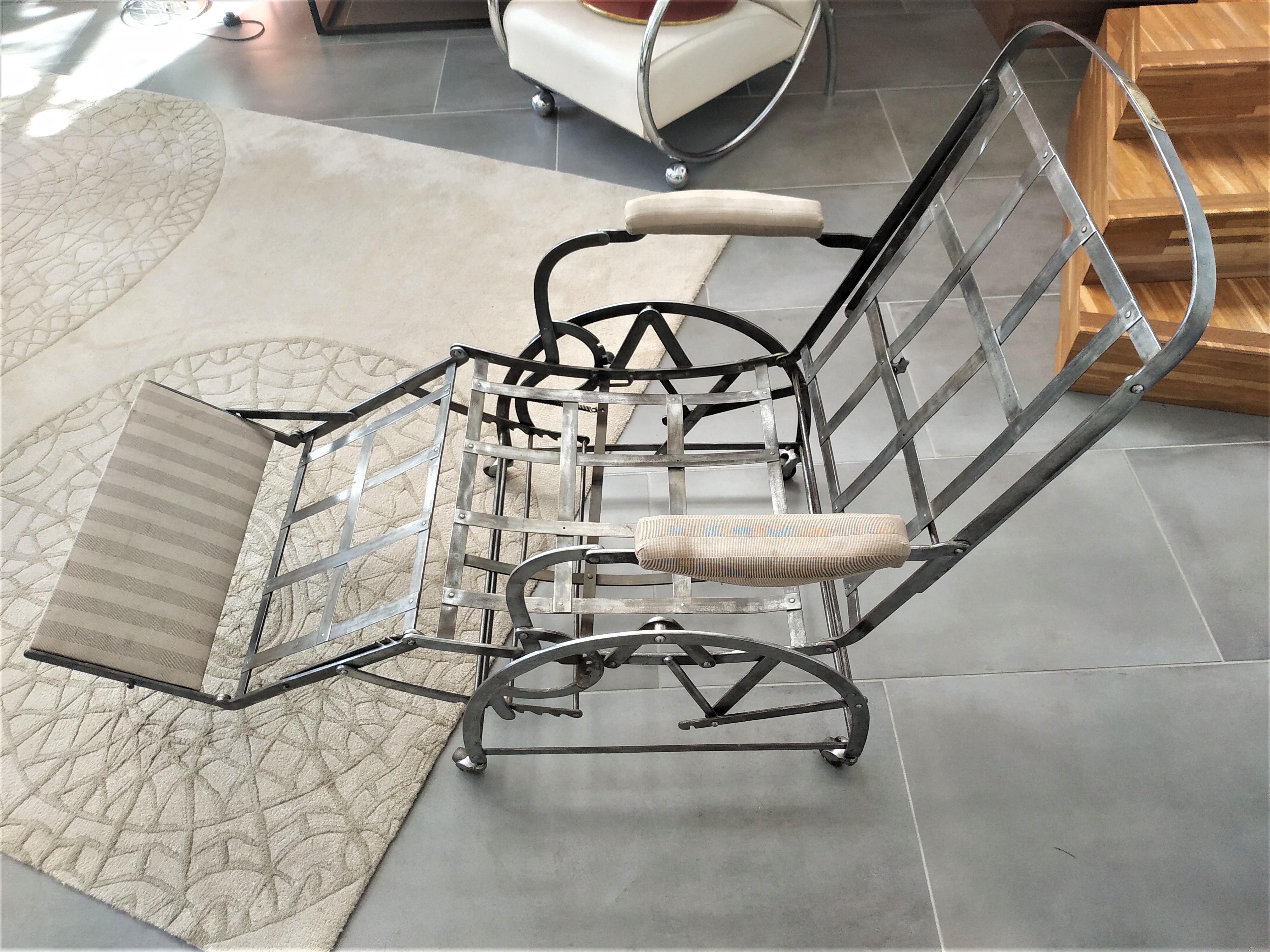 Wilson's adjustable folding chair made of steel produced in 1871