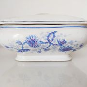 Dish with porcelain lid decoration blue flowers
