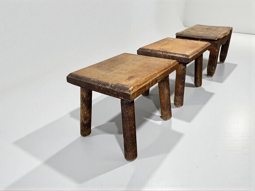 Stools/plant stands/vintage wooden side table