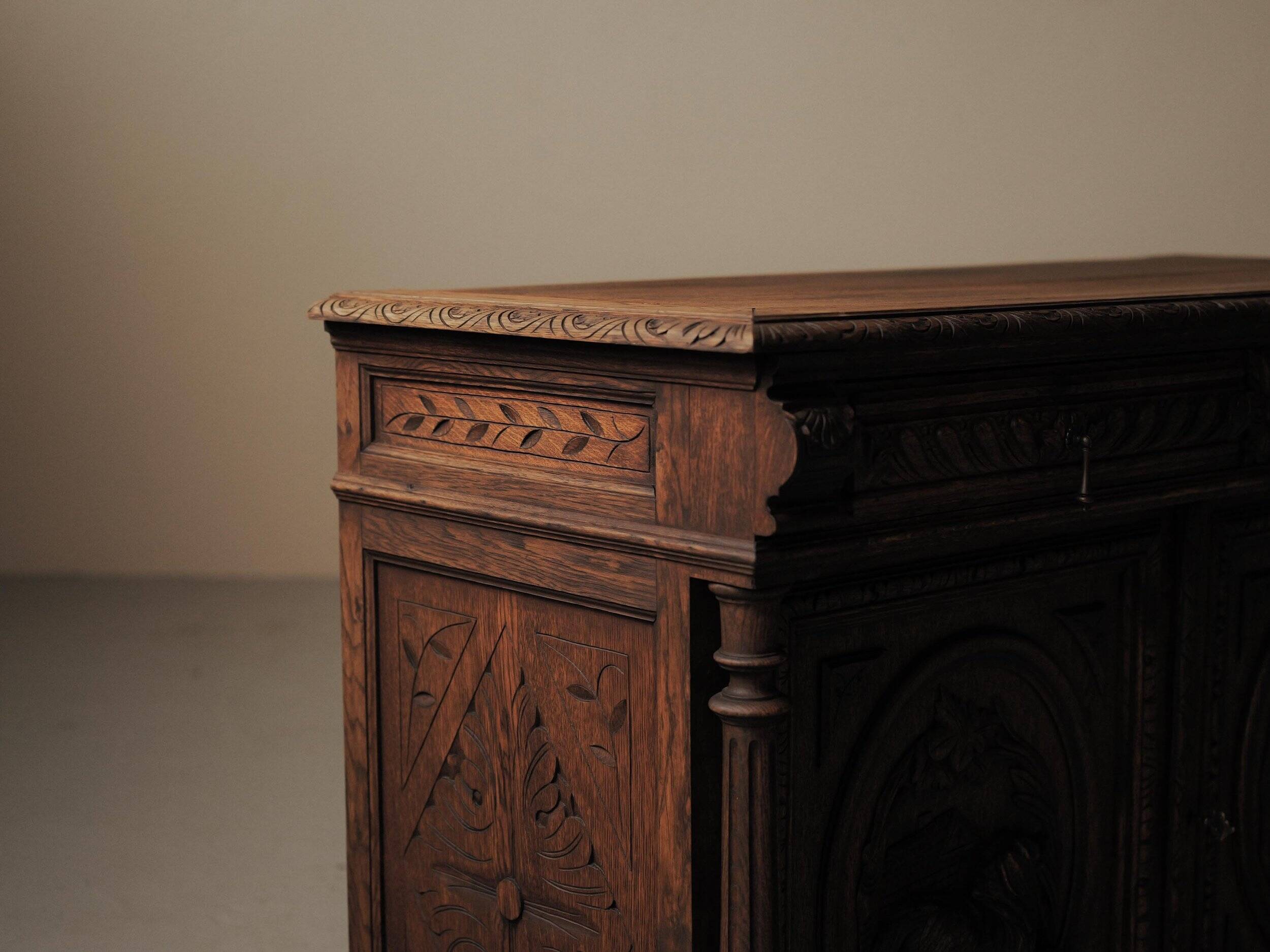 Buffet sculpté de style néo-Renaissance, XIXᵉ siècle