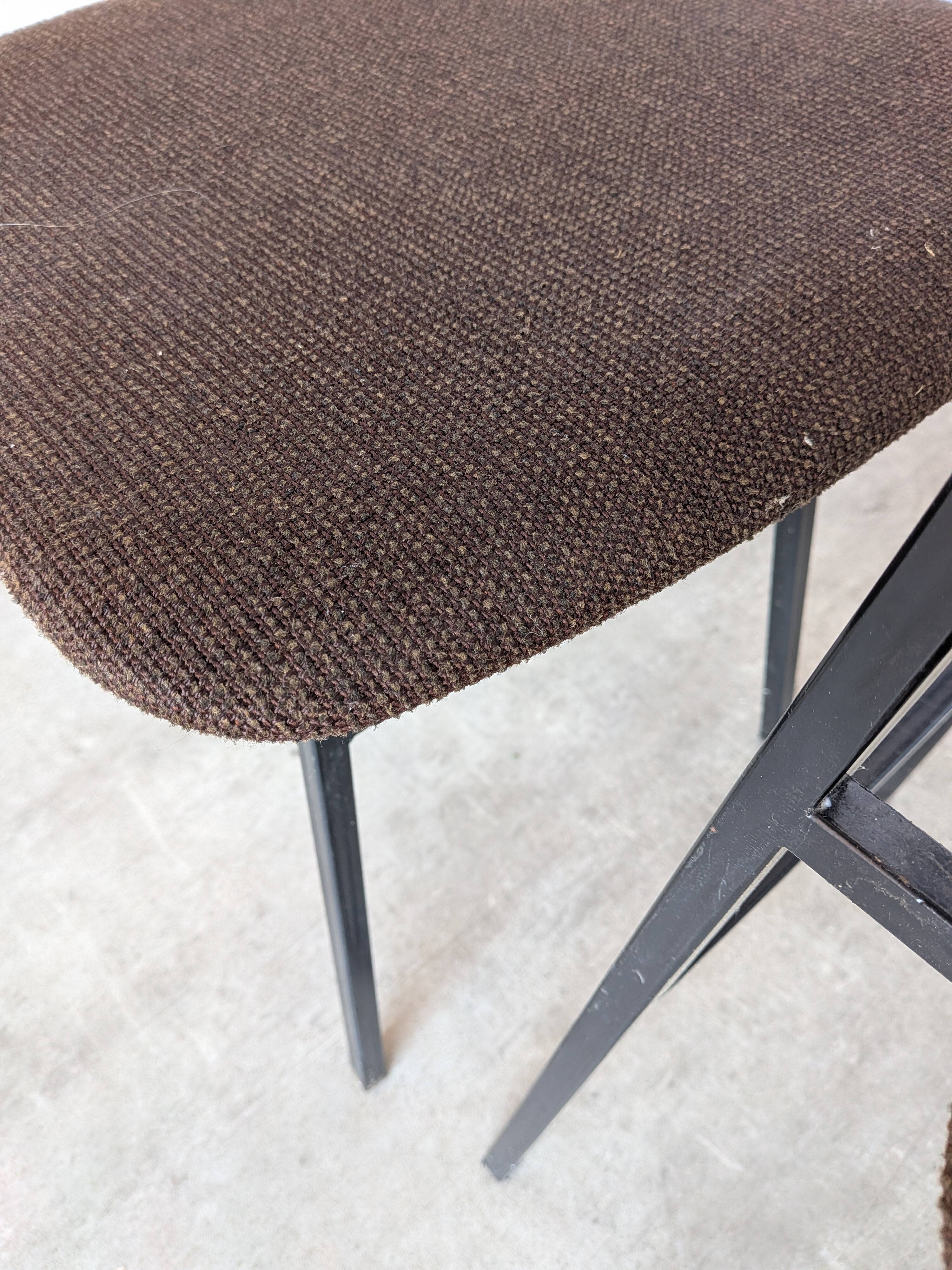 Chaises de salle à manger STOL Kamnik vintage (ensemble de 4) : tissu marron rétro des années 1970