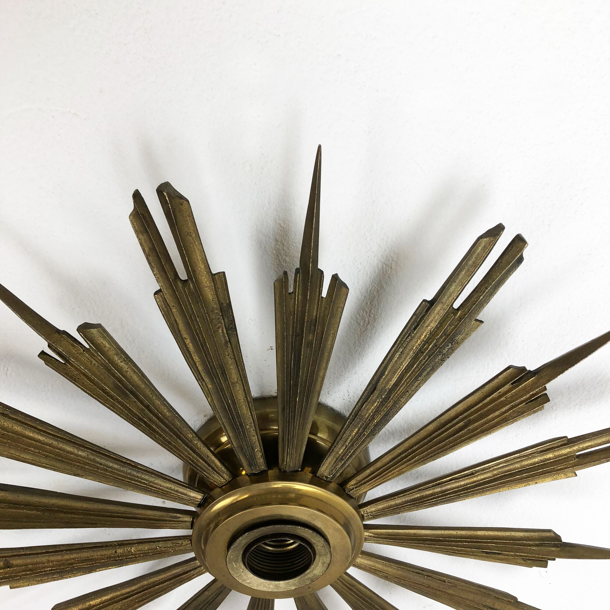 Applique soleil fabriqué en Italie dans les années 50