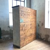 Wooden workshop vestiary