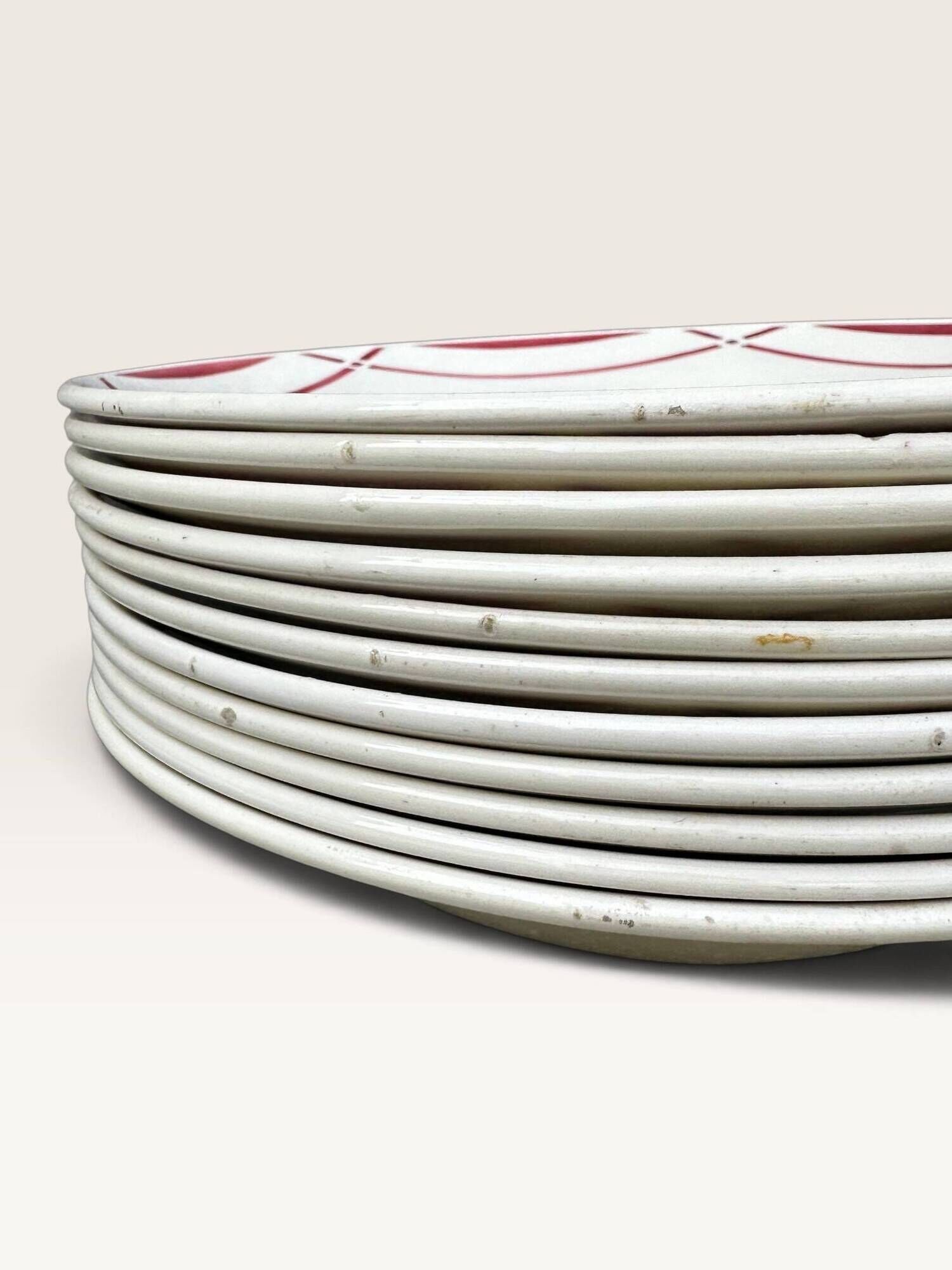 Set of 11 deep plates Badonviller, model Armor