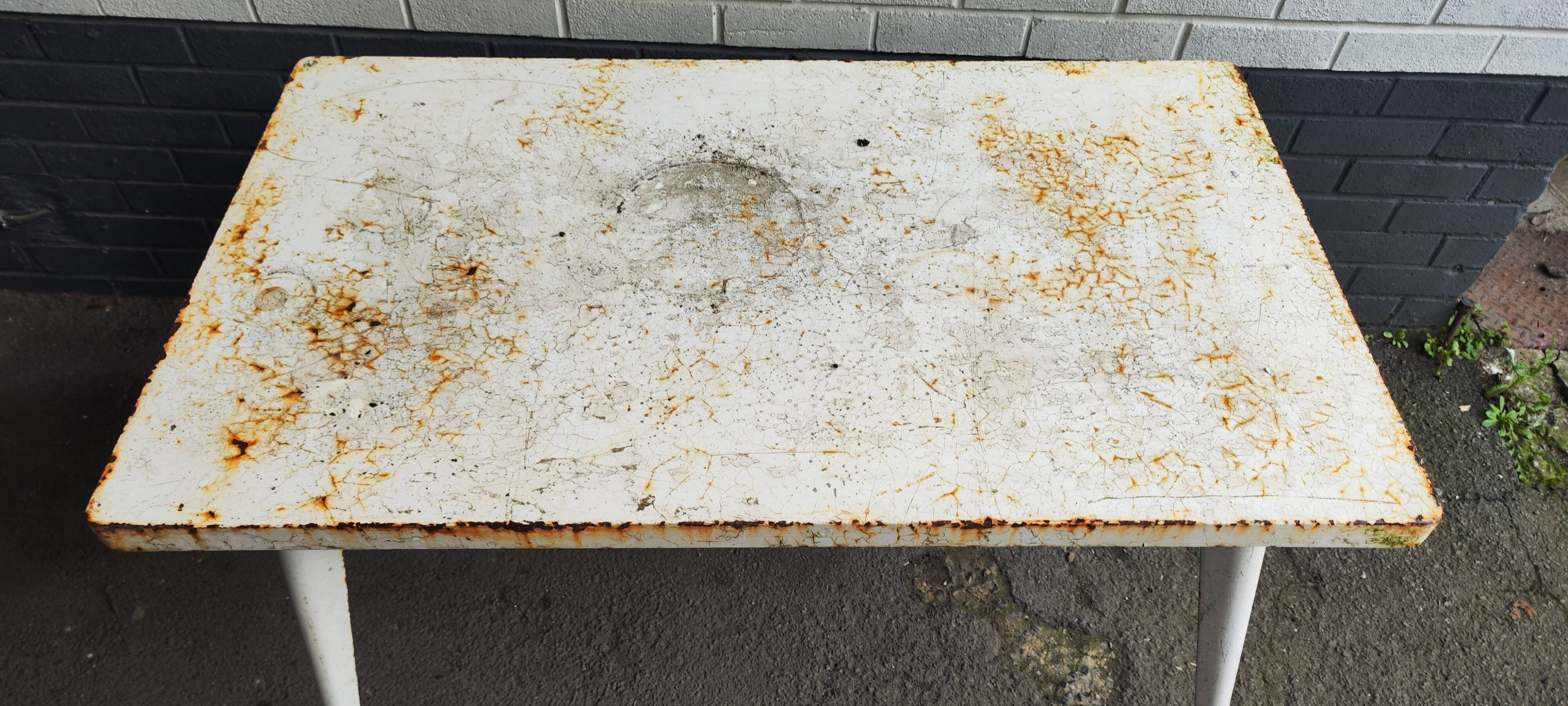 Large white Tolix table in vintage metal, 120 cm x 70.5 cm