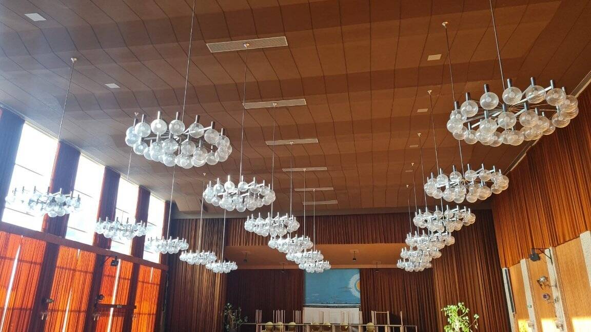 Large chromed spider Sputnik lamp with 24 hand-blown ice glass balls from Ott International, Germany, 1960s.