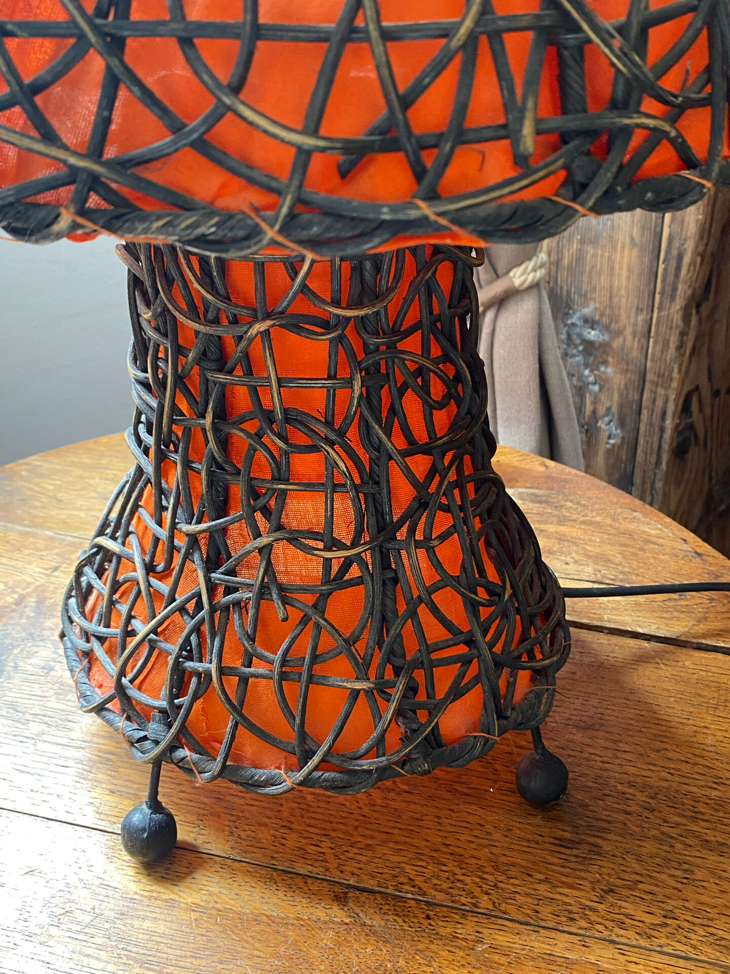 Large mushroom lamp in woven rattan