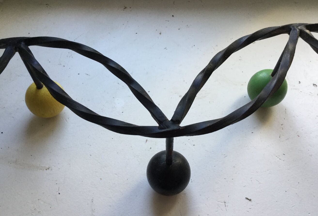 Peg of the 1950s vintage