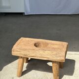 Side table in blond teak openwork tray