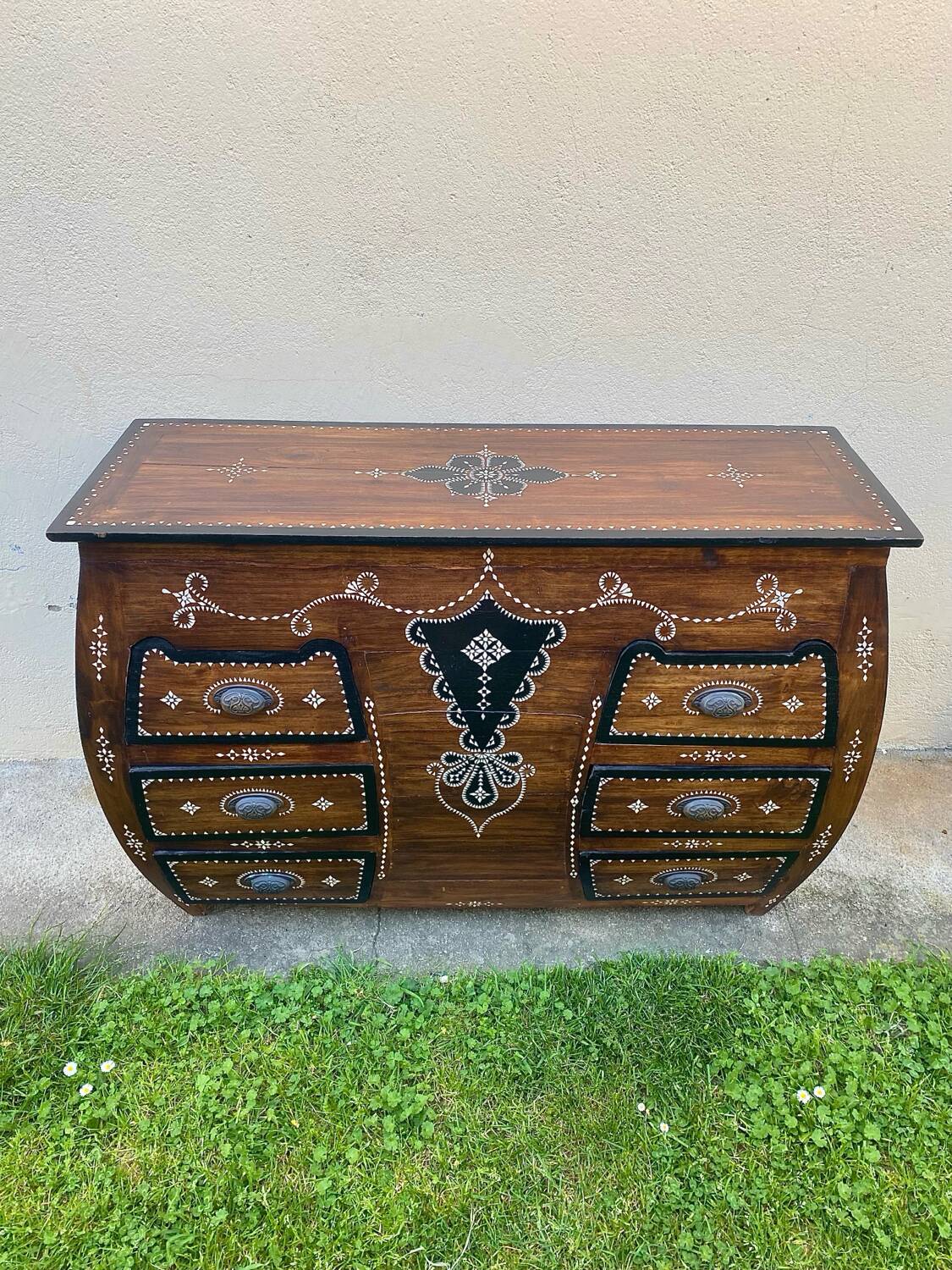 Commode syrienne galbée marqueterie nacre