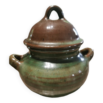 Ceramic pot of salernes