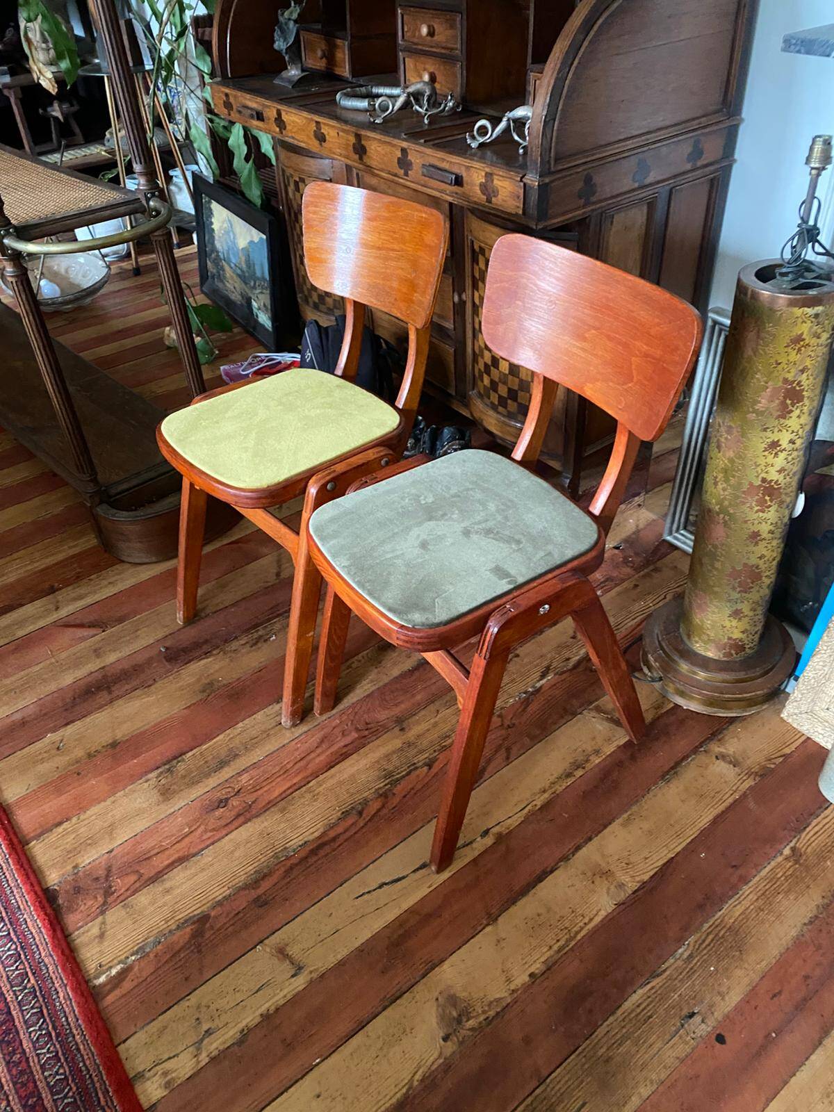 Boomrang "Centa" chair pair