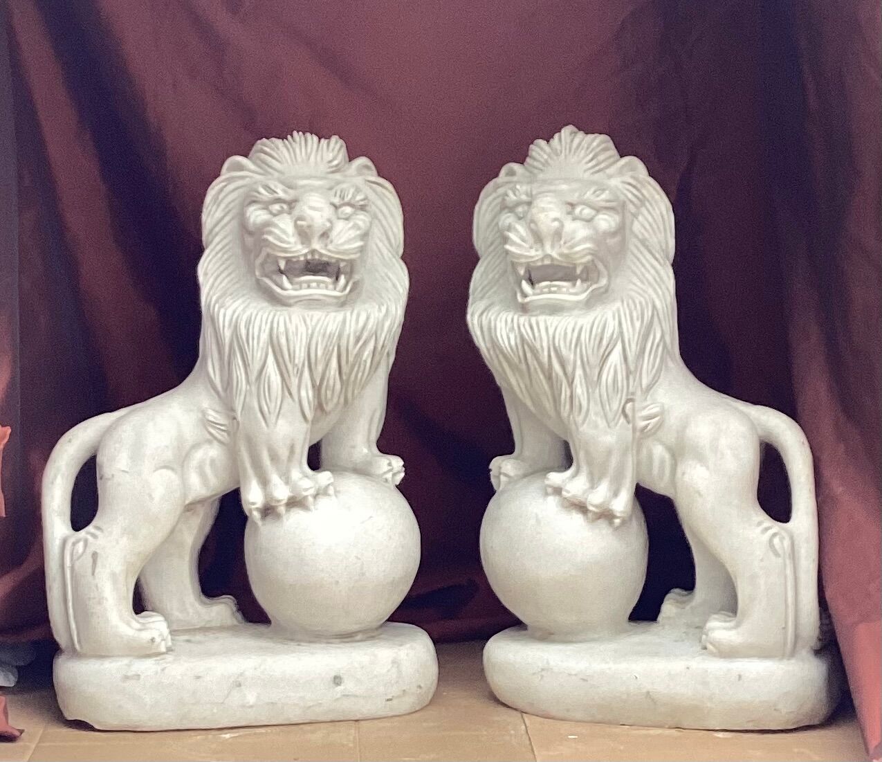 Pair of white marble lions