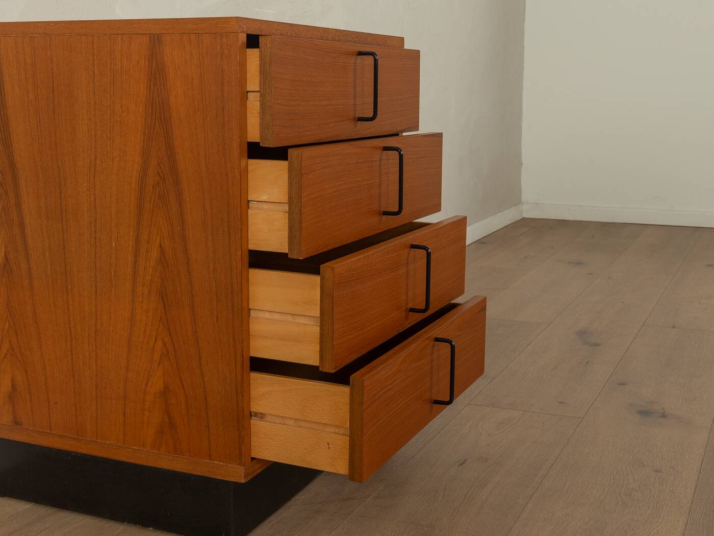 Chest of Drawers, Günter Renkel