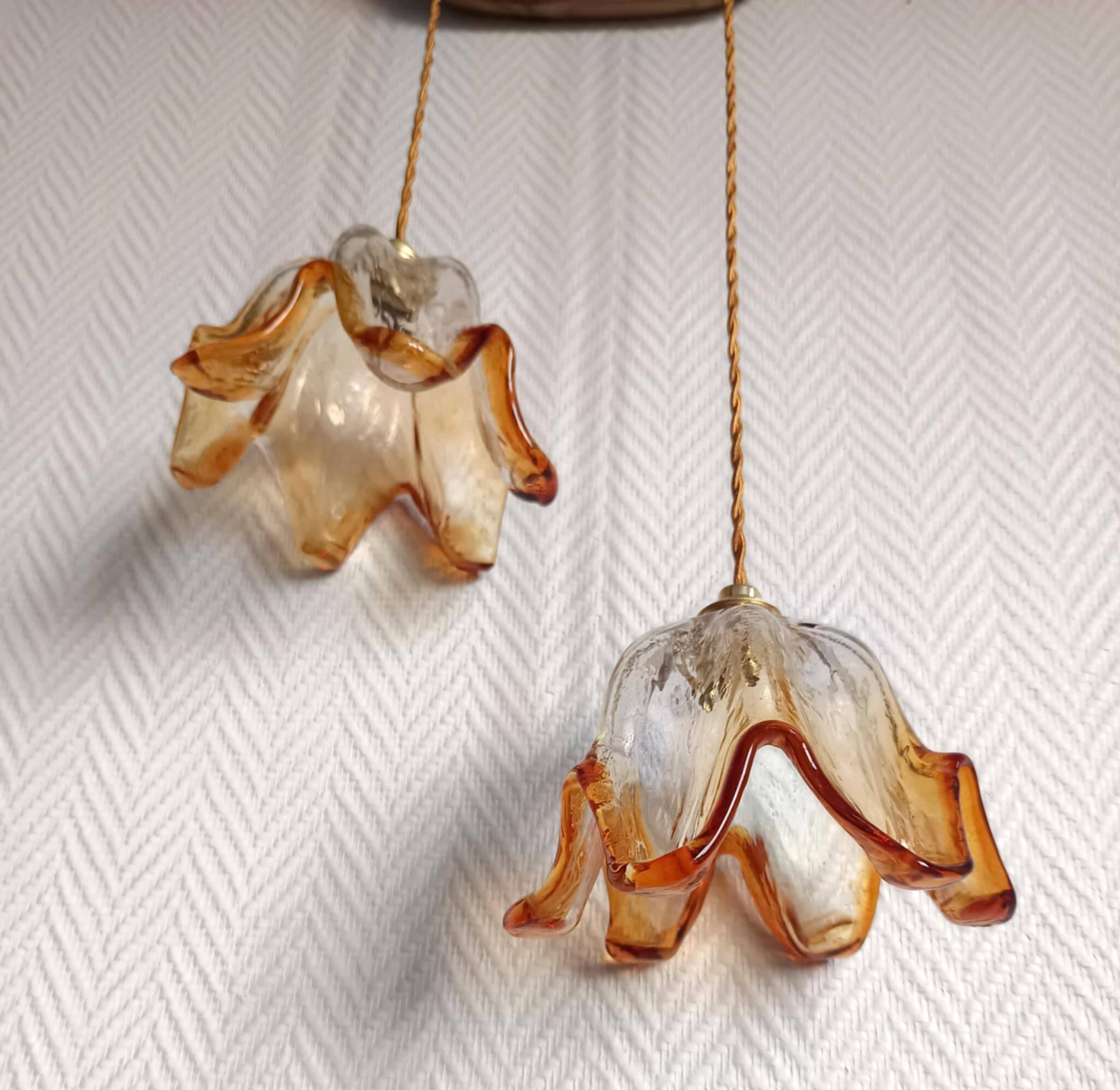 Pair of Murano glass tulip suspensions from 1970.