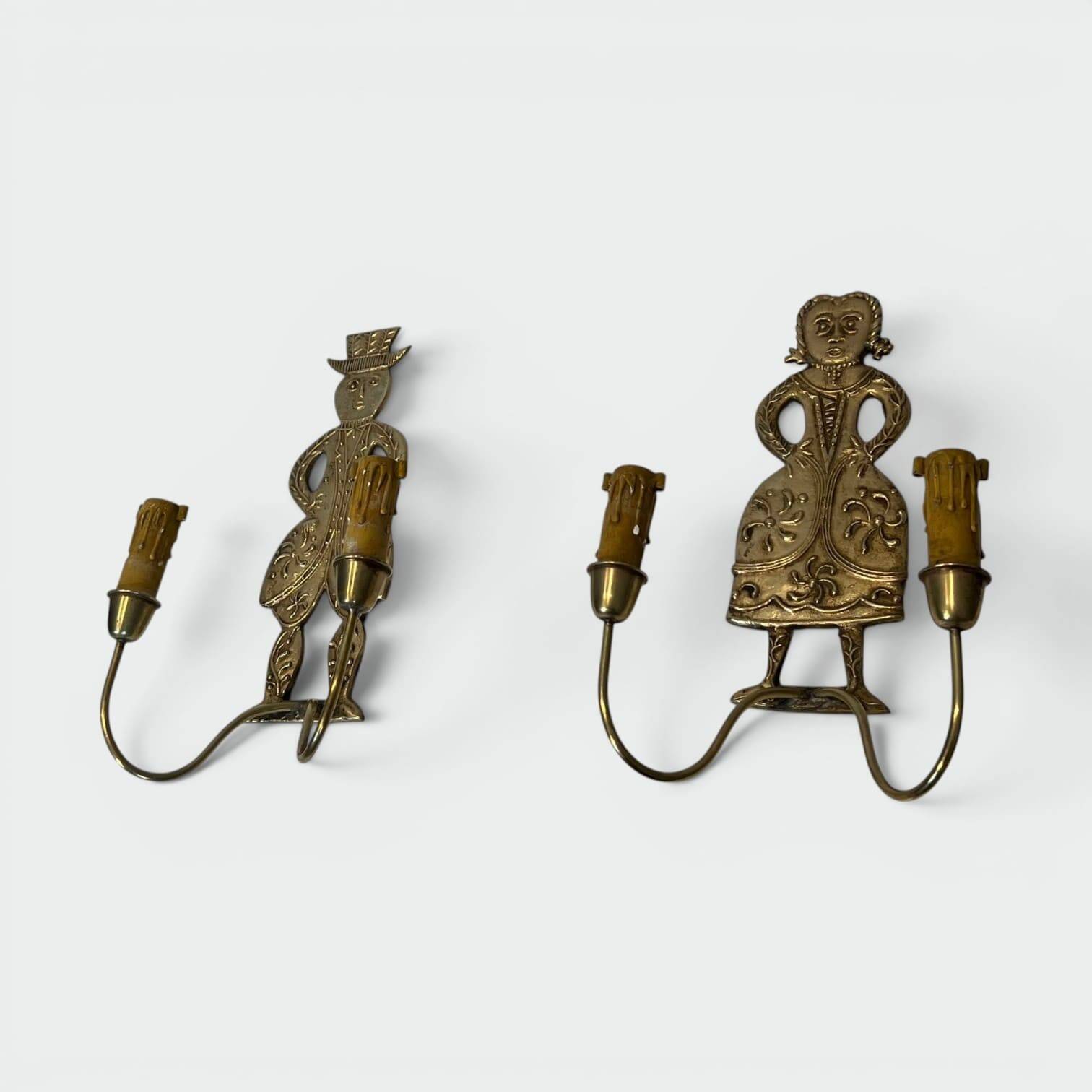 Paire d'Appliques Néoclassiques en Laiton à Décor de Personnages, Homme et