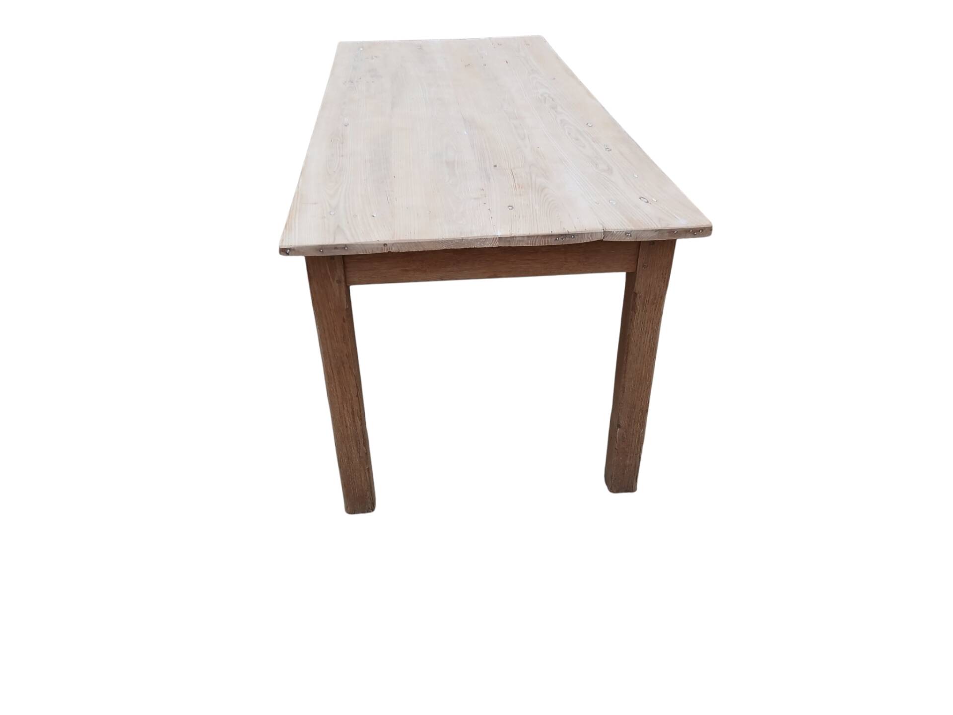 Farm table