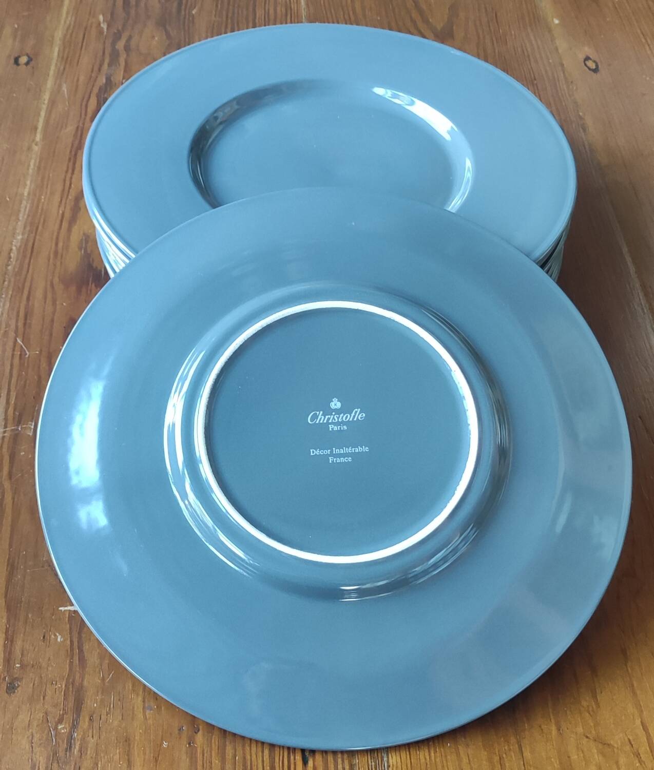 Série de 8 grandes assiettes Christofle