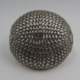 Basket tin braided deco vintage table