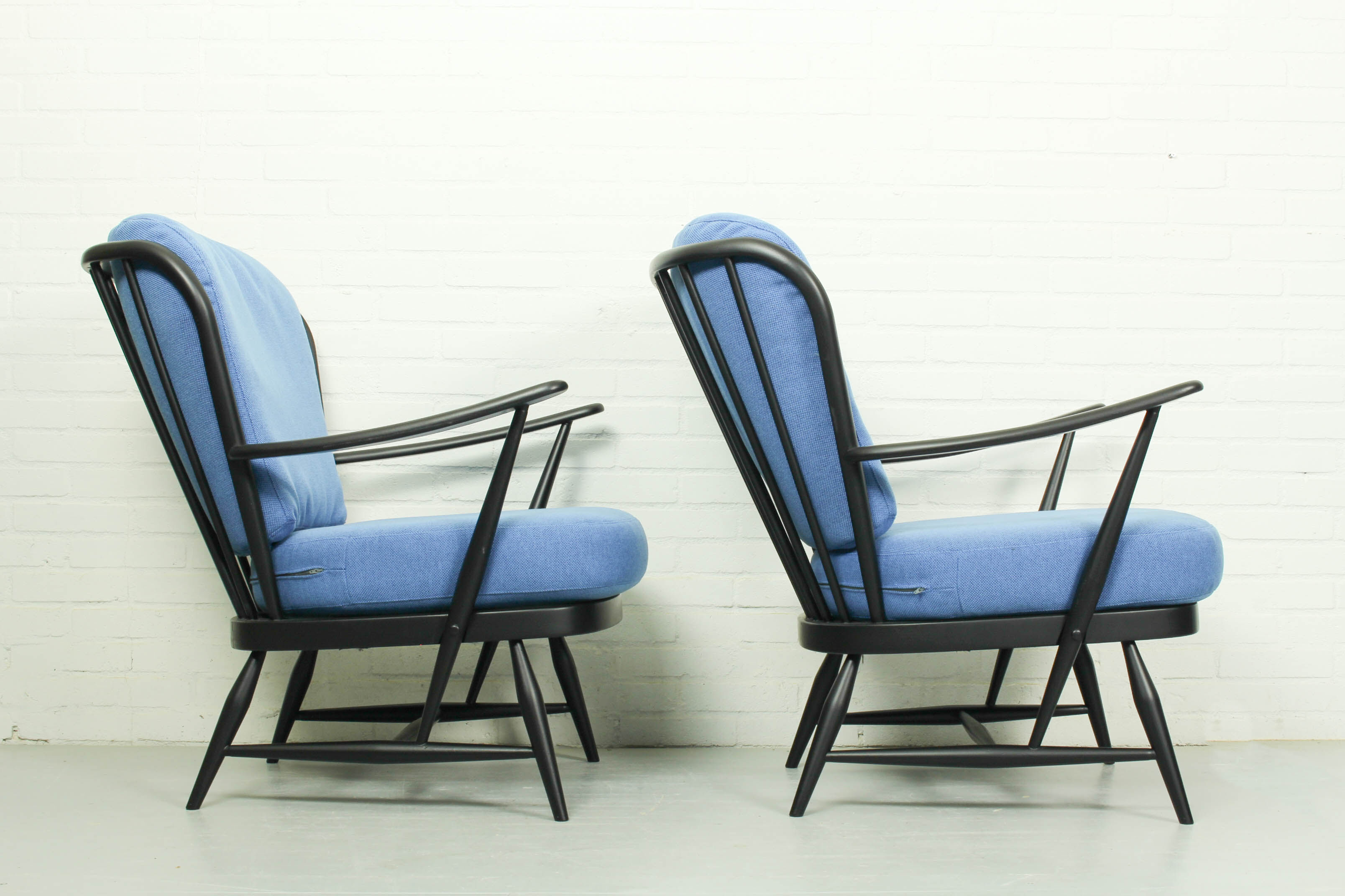 Lounge set with sofa daybed model ‘355’ and 2 windsor lounge chairs Lucian Ercolani for Ercol