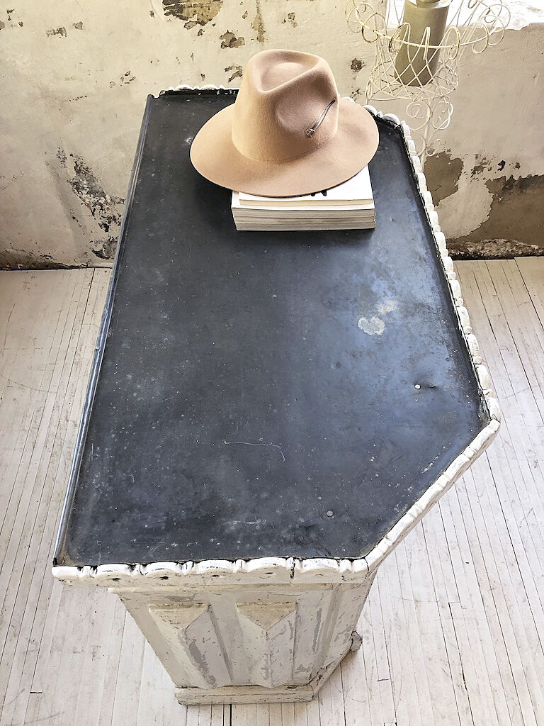 White patina and zinc counter