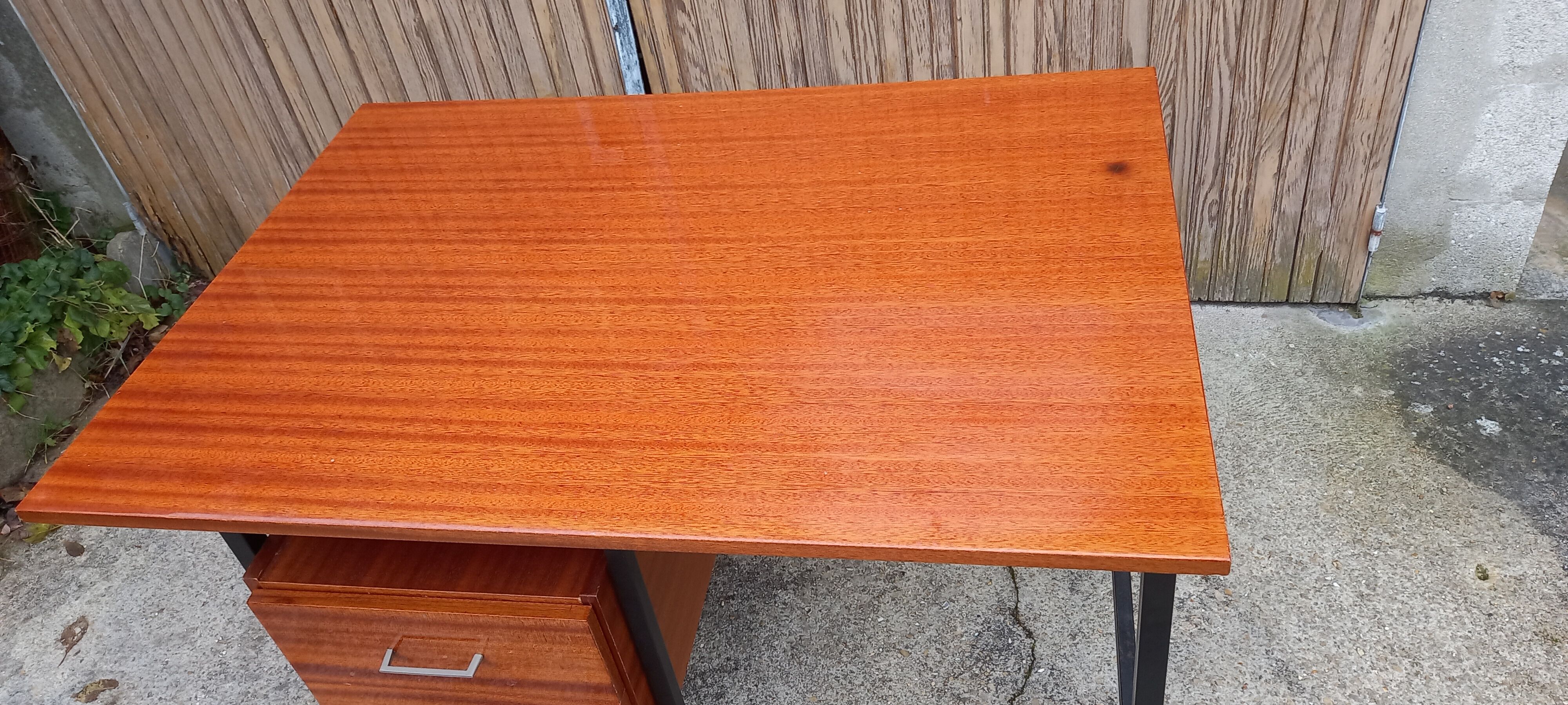 Bureau vintage annees 70
